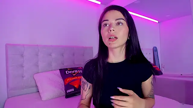 Vanessa cruz 18 online show from 03-24-26, 09:20