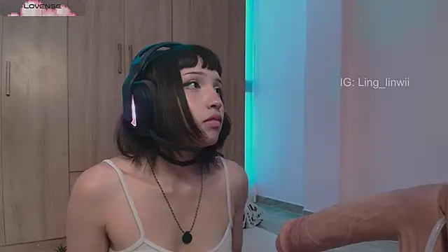 ling meow online show from 05-09-26, 02:33