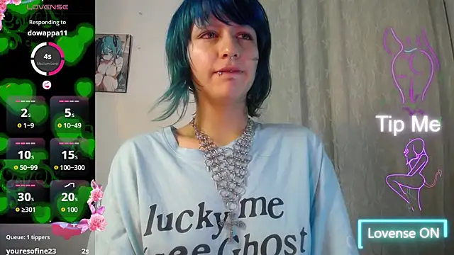 Snapshot of Angel__Dreams chatting on 06-18-26, 03:29 Angel Dreams online show from 06-18-26, 03:29