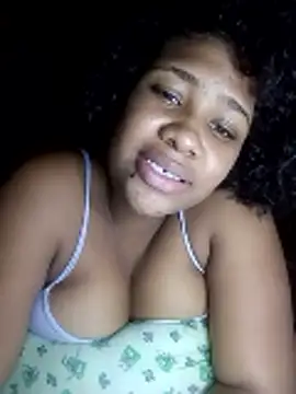 Bella Fire online show from 03-12-26, 06:41