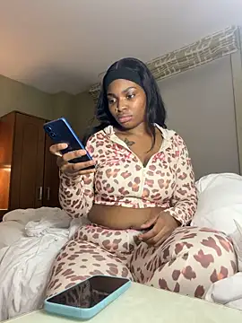 Snapshot of Starsayso chatting on 03-04-26, 05:35 Starsayso online show from 03-04-26, 05:35