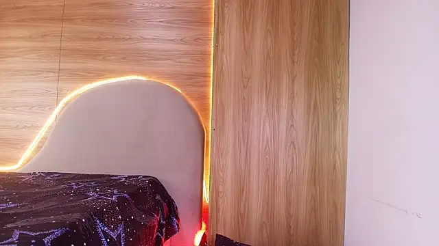 kiara lp online show from 04-10-26, 04:17