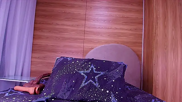 Snapshot of kiara_lp chatting on 06-12-26, 03:05 kiara lp online show from 06-12-26, 03:05
