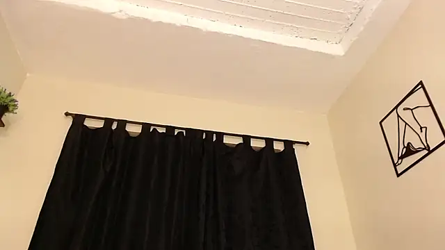 LyriaDiamond  online show from 03-21-26, 07:39