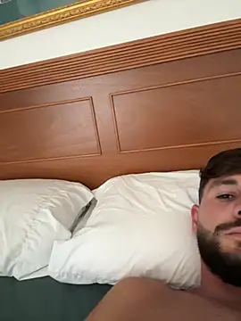 Snapshot of freetom31 chatting on 03-03-26, 05:24 freetom31 online show from 03-03-26, 05:24