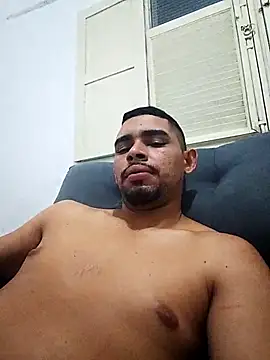 Snapshot of hugoafricano chatting on 03-15-26, 11:11 hugoafricano online show from 03-15-26, 11:11