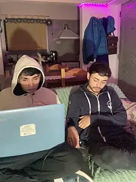 Lucasss2204 online show from 03-28-26, 05:18