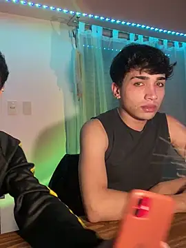 Lucasss2204 online show from 04-22-26, 04:48