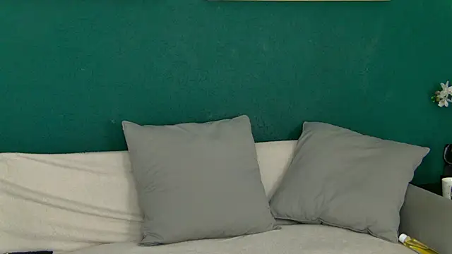 Snapshot of SkinnyNatty chatting on 07-19-26, 04:05 SkinnyNatty online show from 07-19-26, 04:05