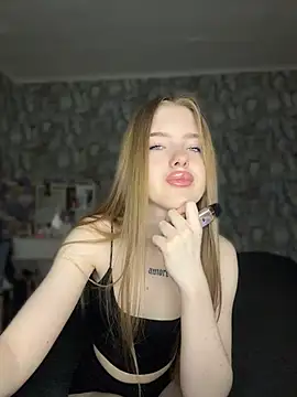 KayShaw online show from 04-15-26, 03:35