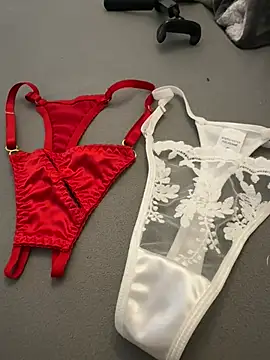 Snapshot of Princess261 chatting on 03-03-26, 08:09 Princess261 online show from 03-03-26, 08:09