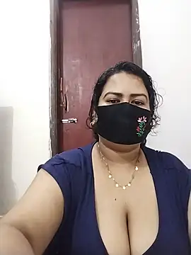 Snapshot of Star--Girl chatting on 06-17-26, 01:01 Star--Girl online show from 06-17-26, 01:01
