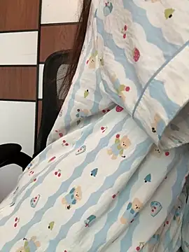 Snapshot of saomoz chatting on 03-28-26, 02:33 saomoz online show from 03-28-26, 02:33