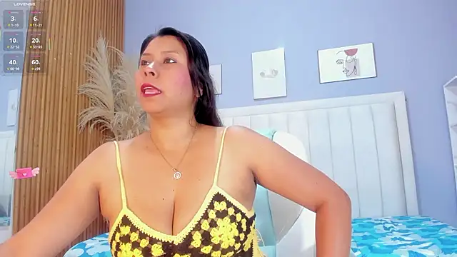 Anthonella Lux online show from 03-19-26, 12:31