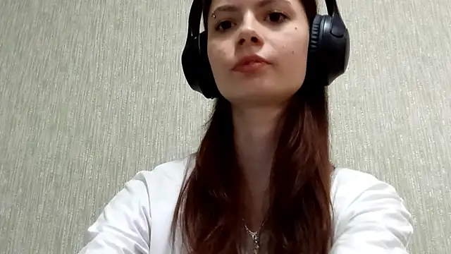 Snapshot of DanutaDederich chatting on 03-04-26, 03:40 DanutaDederich online show from 03-04-26, 03:40