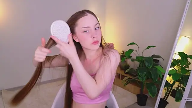 I m Regina online show from 04-07-26, 05:52