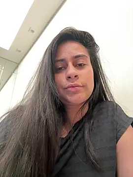 Snapshot of Geovana_blan chatting on 03-03-26, 08:15 Geovana blan online show from 03-03-26, 08:15