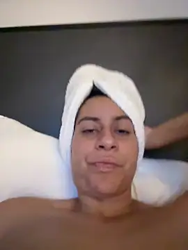 Geovana blan online show from 04-15-26, 01:45