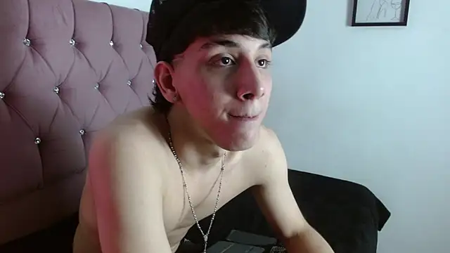 Snapshot of eros_mds chatting on 03-04-26, 02:45 eros mds online show from 03-04-26, 02:45