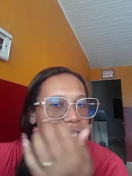 Snapshot of Sraveneno chatting on 06-20-26, 12:52 Sraveneno online show from 06-20-26, 12:52