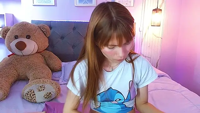 Snapshot of Celeste__London chatting on 05-08-26, 05:51 Celeste London online show from 05-08-26, 05:51