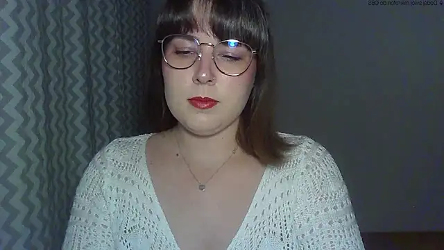 Snapshot of ClaraHard chatting on 05-06-26, 06:35 ClaraHard online show from 05-06-26, 06:35