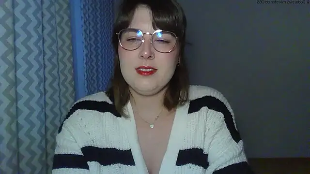 Snapshot of ClaraHard chatting on 05-24-26, 04:23 ClaraHard online show from 05-24-26, 04:23
