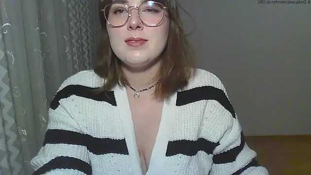 Snapshot of ClaraHard chatting on 06-02-26, 07:49 ClaraHard online show from 06-02-26, 07:49