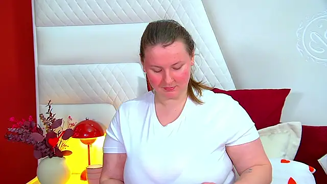 MelodyMoores online show from 03-25-26, 06:30