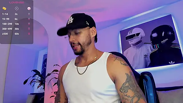 Snapshot of NikoHank_ chatting on 05-31-26, 06:21 NikoHank online show from 05-31-26, 06:21
