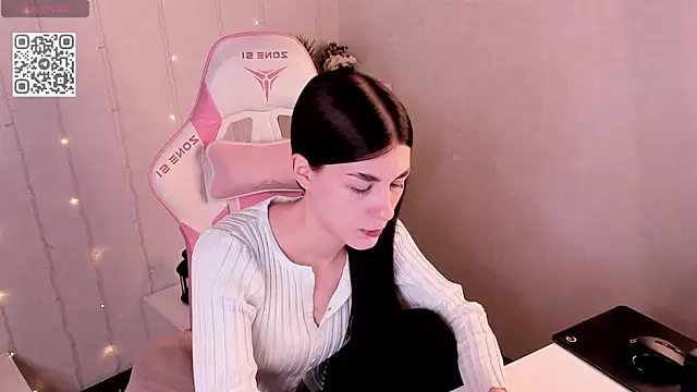 LunaRossaa online show from 04-21-26, 12:12