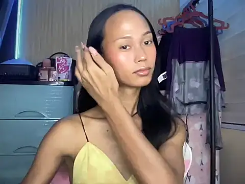 Sunkissed seductress online show from 04-14-26, 06:14