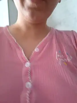 Emi hot1 online show from 03-20-26, 06:40