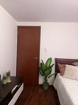 Suki 3 online show from 04-17-26, 11:41