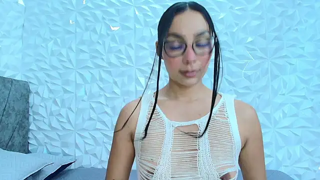 SOPHIA ZC online show from 03-23-26, 07:40