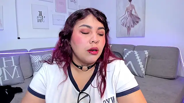 Dana sophiia online show from 04-18-26, 04:38