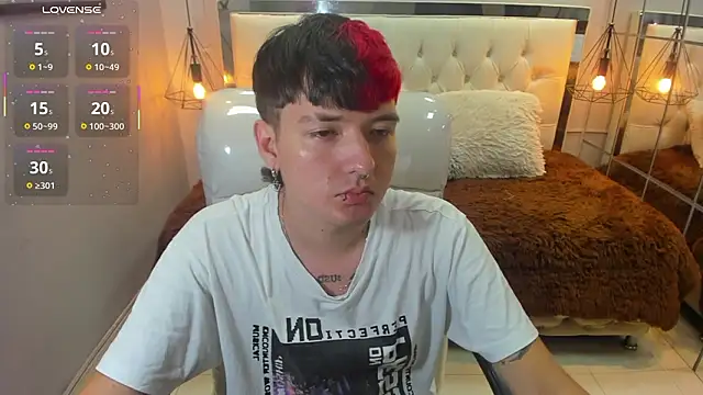 Santiago morgan online show from 03-08-26, 10:24