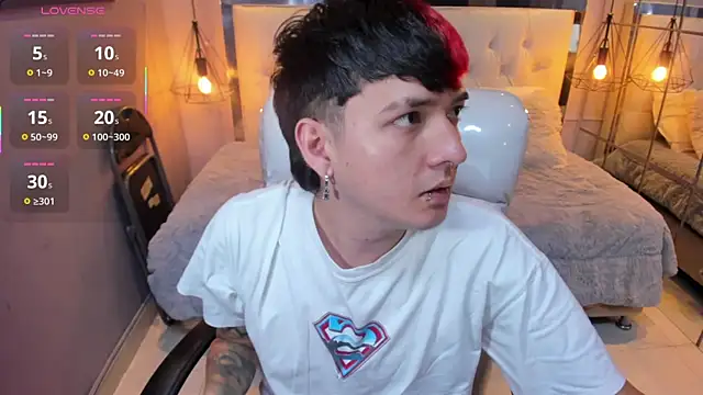 Santiago morgan online show from 04-01-26, 10:51