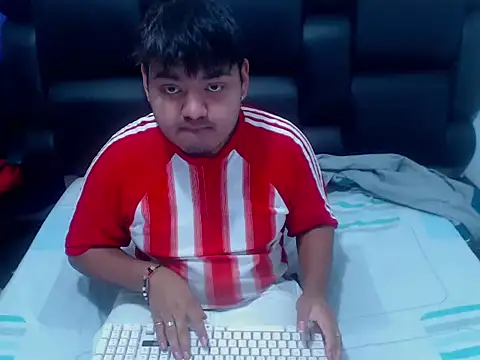 XNoahDeepThroatX online show from 03-28-26, 03:50