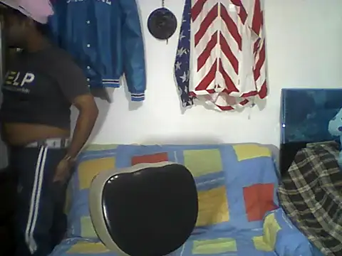 XNoahDeepThroatX online show from 04-17-26, 04:04