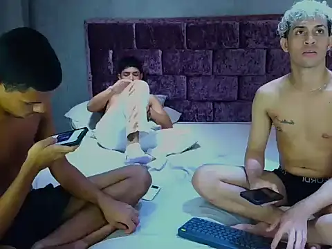 Wild Squad online show from 04-27-26, 12:52