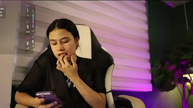 Danaa Rousee  online show from 04-04-26, 08:39