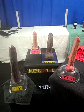 FantasyMan-BiWM online show from 04-15-26, 03:57