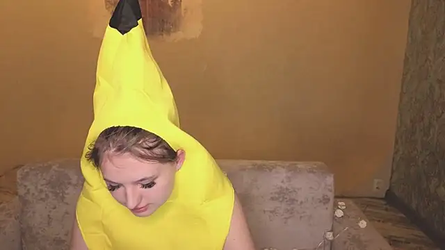 Banana Bowl online show from 03-06-26, 09:06