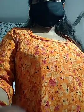 Snapshot of Funcouple0069 chatting on 08-01-26, 04:39 Funcouple0069 online show from 08-01-26, 04:39