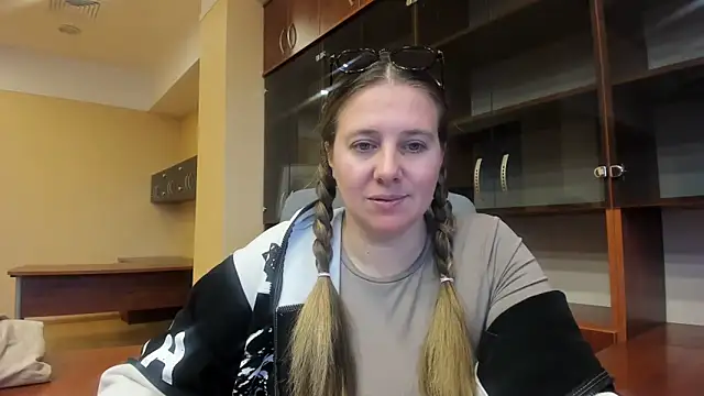 Nionelly online show from 04-02-26, 09:07