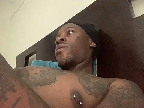 bigyenwood online show from 04-24-26, 01:41