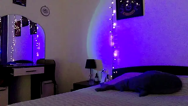 Milk shakeee online show from 03-18-26, 06:49