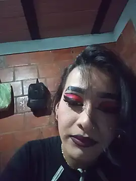 Snapshot of Sienna_Dark chatting on 06-16-26, 02:47 Sienna Dark online show from 06-16-26, 02:47