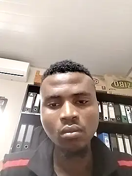 Snapshot of MrMike144 chatting on 04-11-26, 07:24 MrMike144 online show from 04-11-26, 07:24